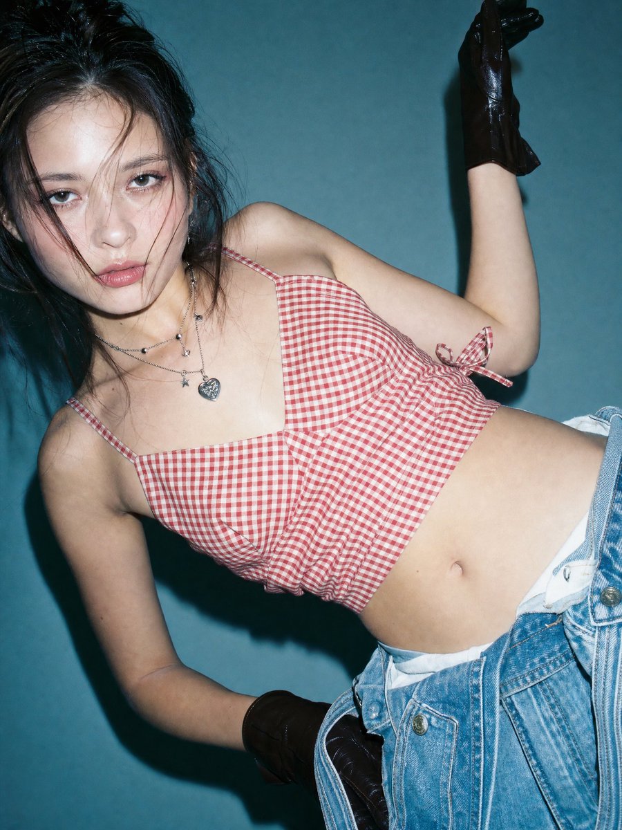 Y2K 闪光灯时尚人像 / Y2K Flash Fashion Portrait，人像与摄影，人像、时尚、产品图，案例输出图 3