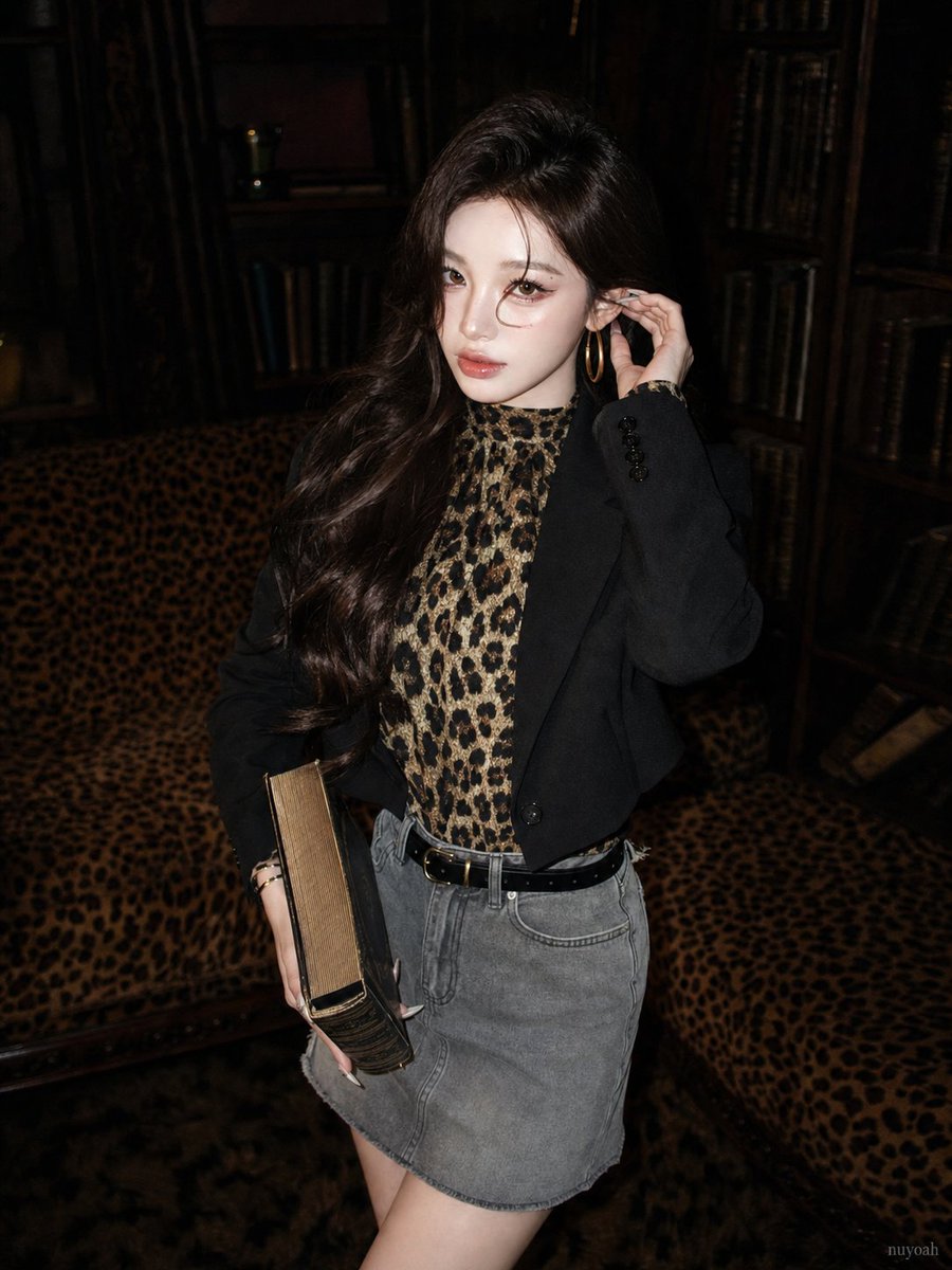 Moody Library 时尚大片 / Moody Library Fashion Editorial，人像与摄影，人像、时尚、产品图，案例输出图 2