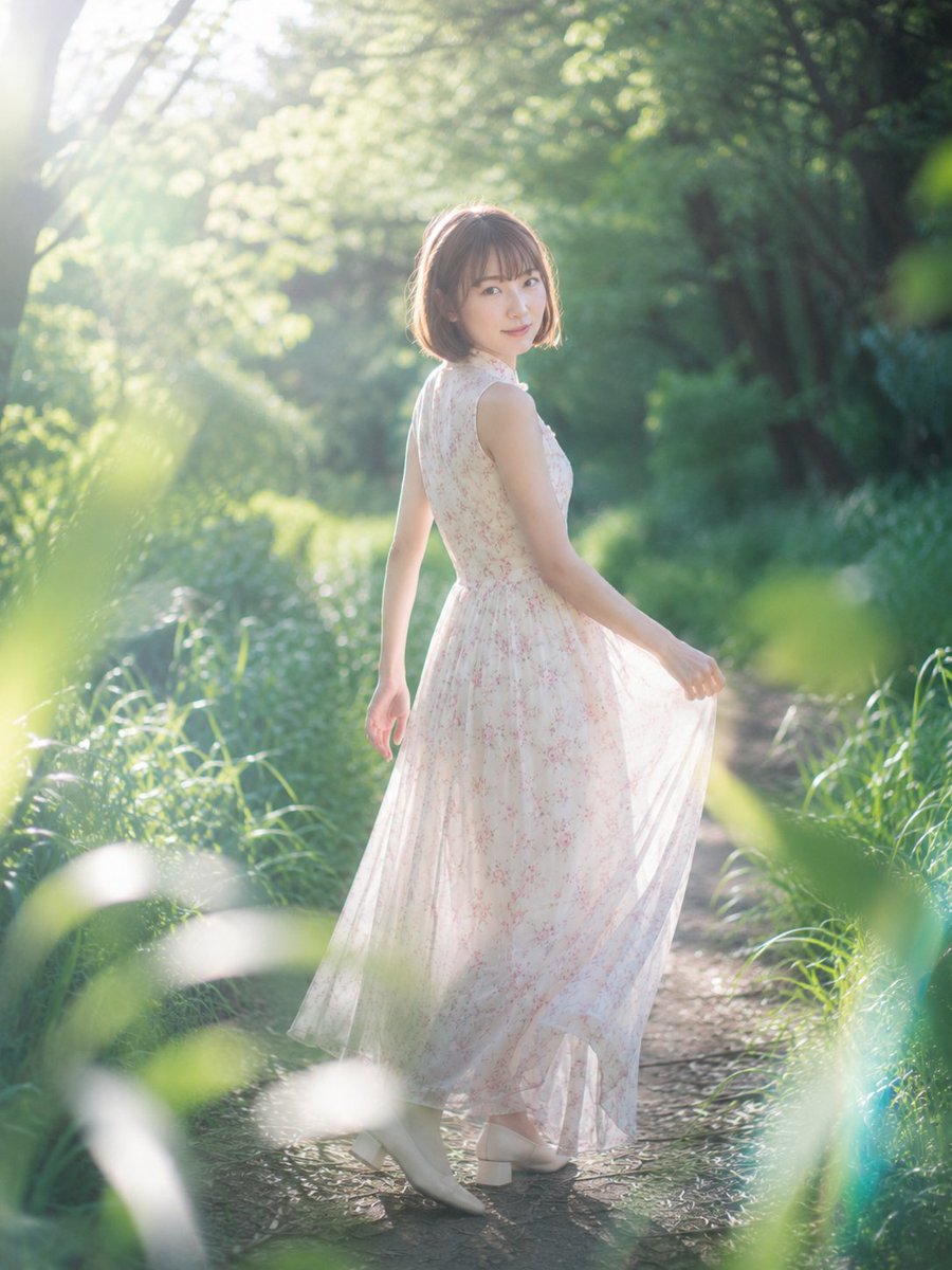 梦幻森林黄金时刻人像 / Dreamy Forest Golden Hour Portrait，人像与摄影，人像、竖版、人像与摄影，案例输出图 3