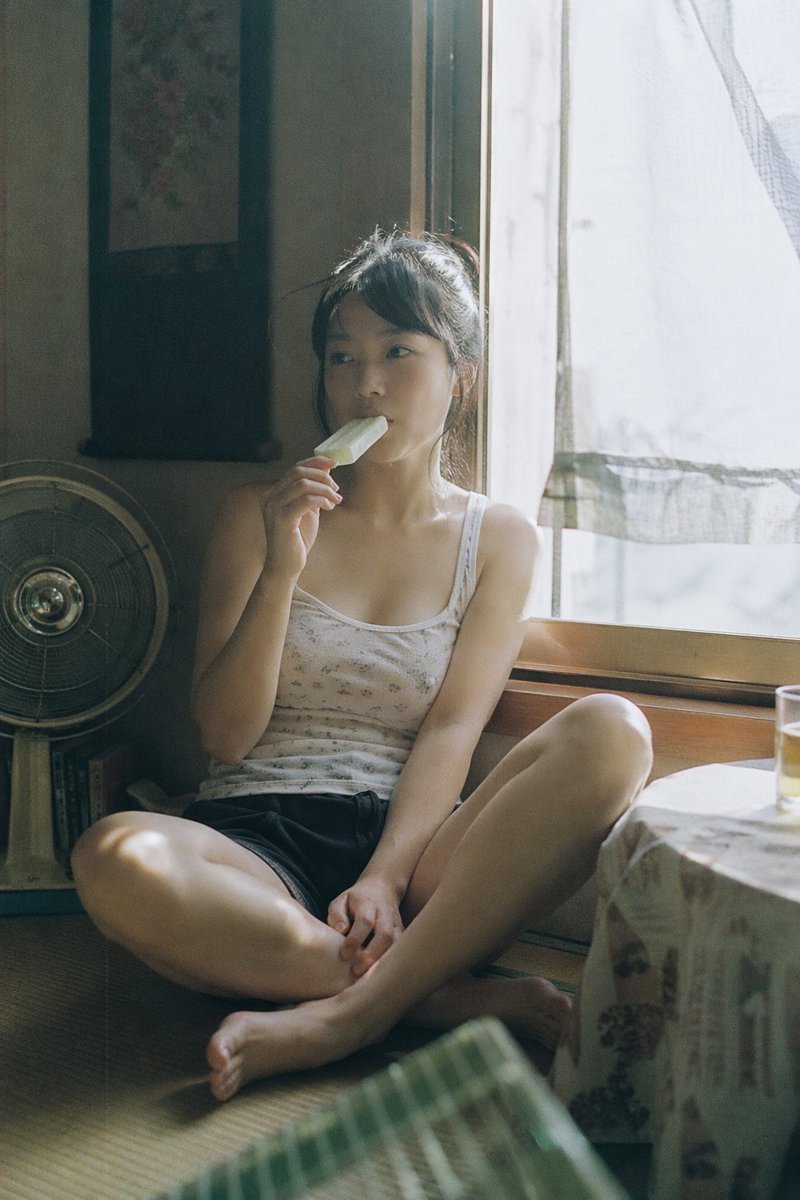 日系负片里的夏日午后少女 / Japanese Film Summer Girl，海报与插画，35mm、海报、插画，案例输出图 1