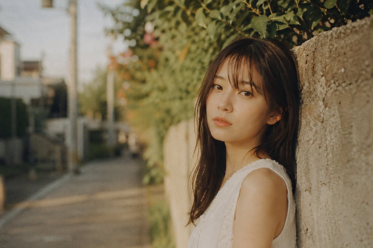 胶片里的日系少女旧梦 / Japanese Girl Film Dream，人像与摄影，35mm、人像、电影感，案例输出图 1