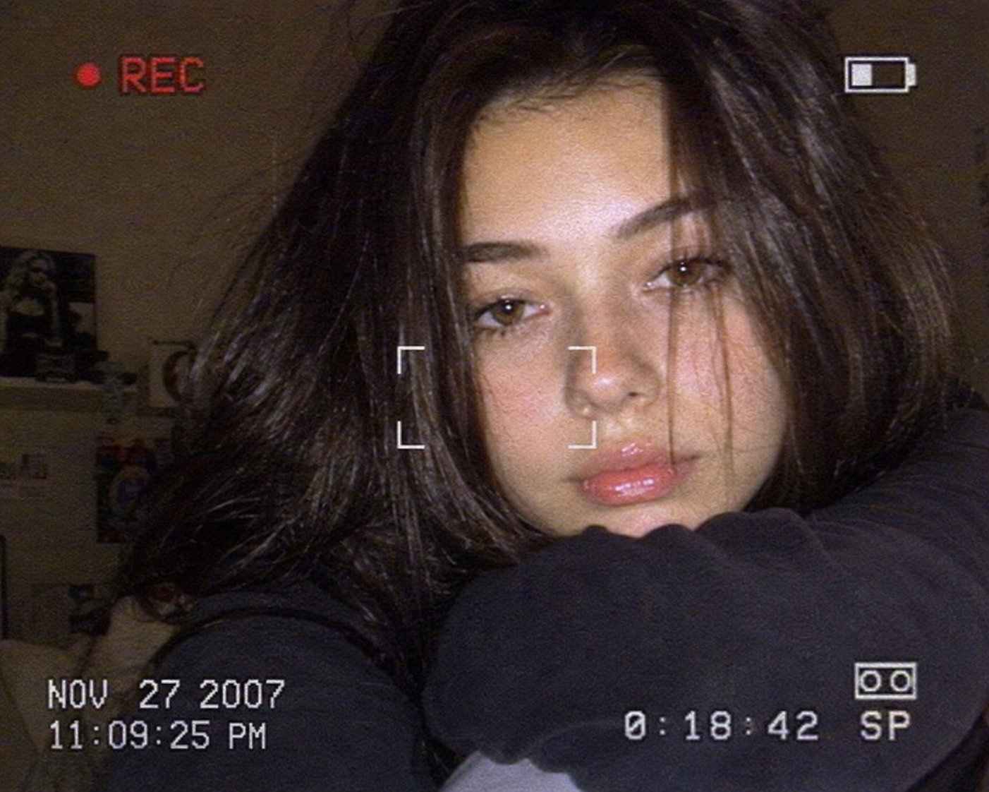 2000年代室内DV摄影机复古人像 / Early 2000s Indoor Digicam Minidv Camcorder Portrait,人像与摄影,人像、人像与摄影,案例输出图 1