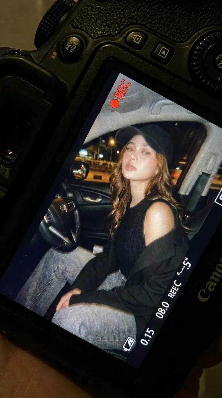 车内深夜酷飒时尚写实人像 / Car Night Fashion Portrait Aesthetic，人像与摄影，人像、电影感、时尚，案例输出图 2