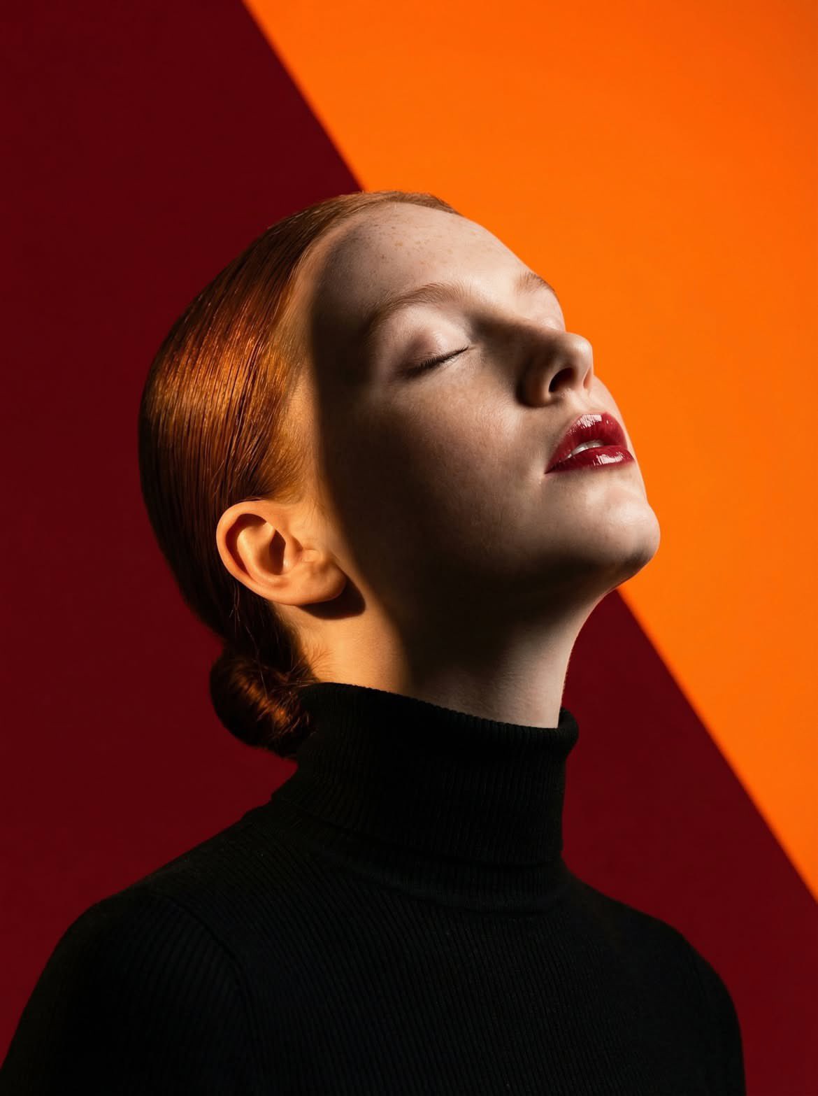 极简高级时尚美妆肖像黑色高领毛衣 / Ultra High Fashion Editorial Beauty Portrait，人像与摄影，人像、电影感、时尚，案例输出图 2